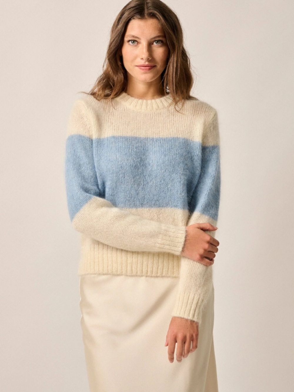 johnnie-O Cream and Light Blue Stripe Fuzzy Crewneck Sweater Size L NWT